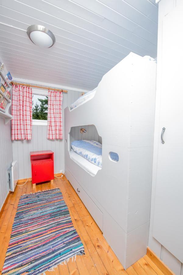 Naerglimt - Cabin By The Lake Naera Ringsaker ภายนอก รูปภาพ